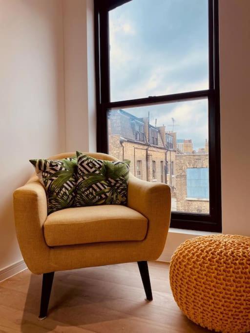 Spacious 3 Bed With Terrace Apartment